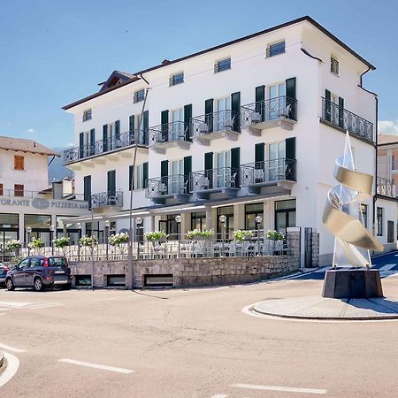 Residence Riva Del Lario Gravedona Luaran gambar
