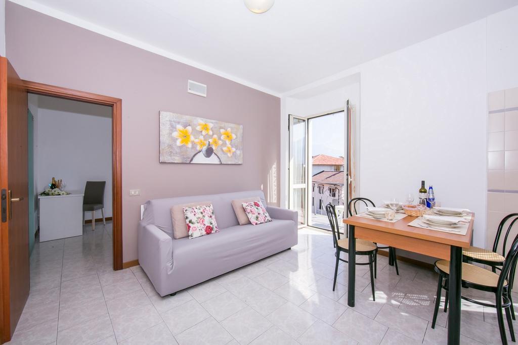 Residence Riva Del Lario Gravedona Luaran gambar